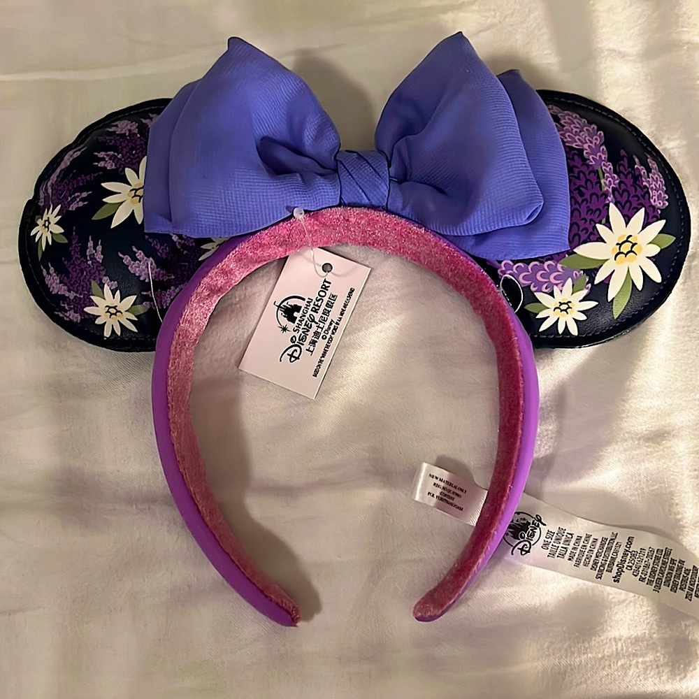 Rare Disney Ears Lavender Floral Daisy Mickey Disney parks Disneyland Ears